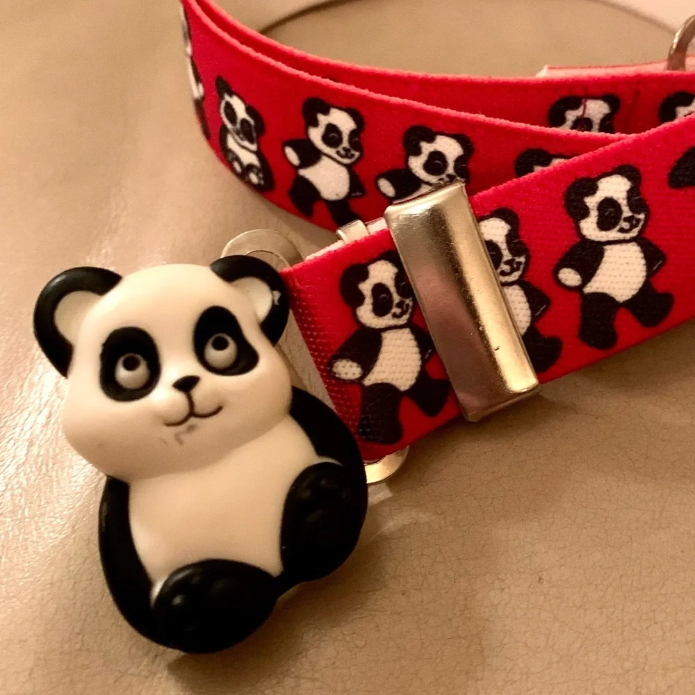 Vintage Avon girls cute stretch red black white panda bear belt